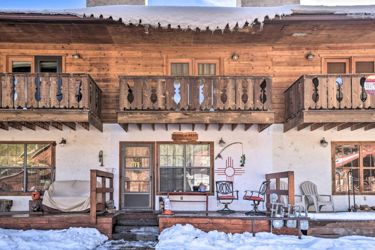 Downtown Red River Retreat With Mtn Views And Yard Екстериор снимка